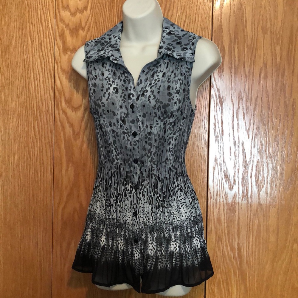 Fashion bug sleeveless blouse size L